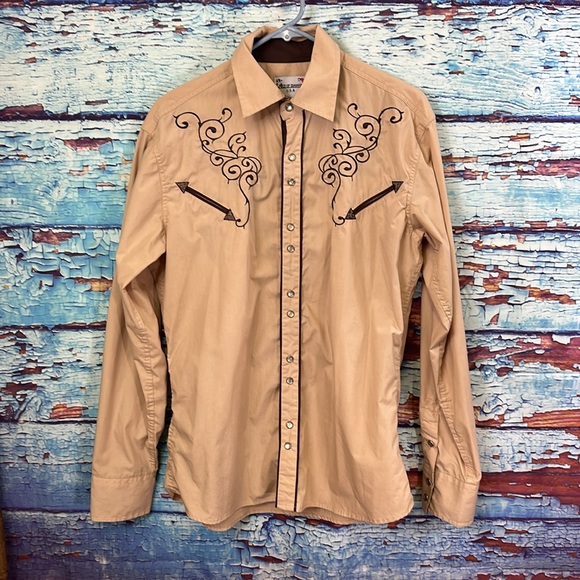 Ace of Diamonds Shirt - Picture 2 of 5